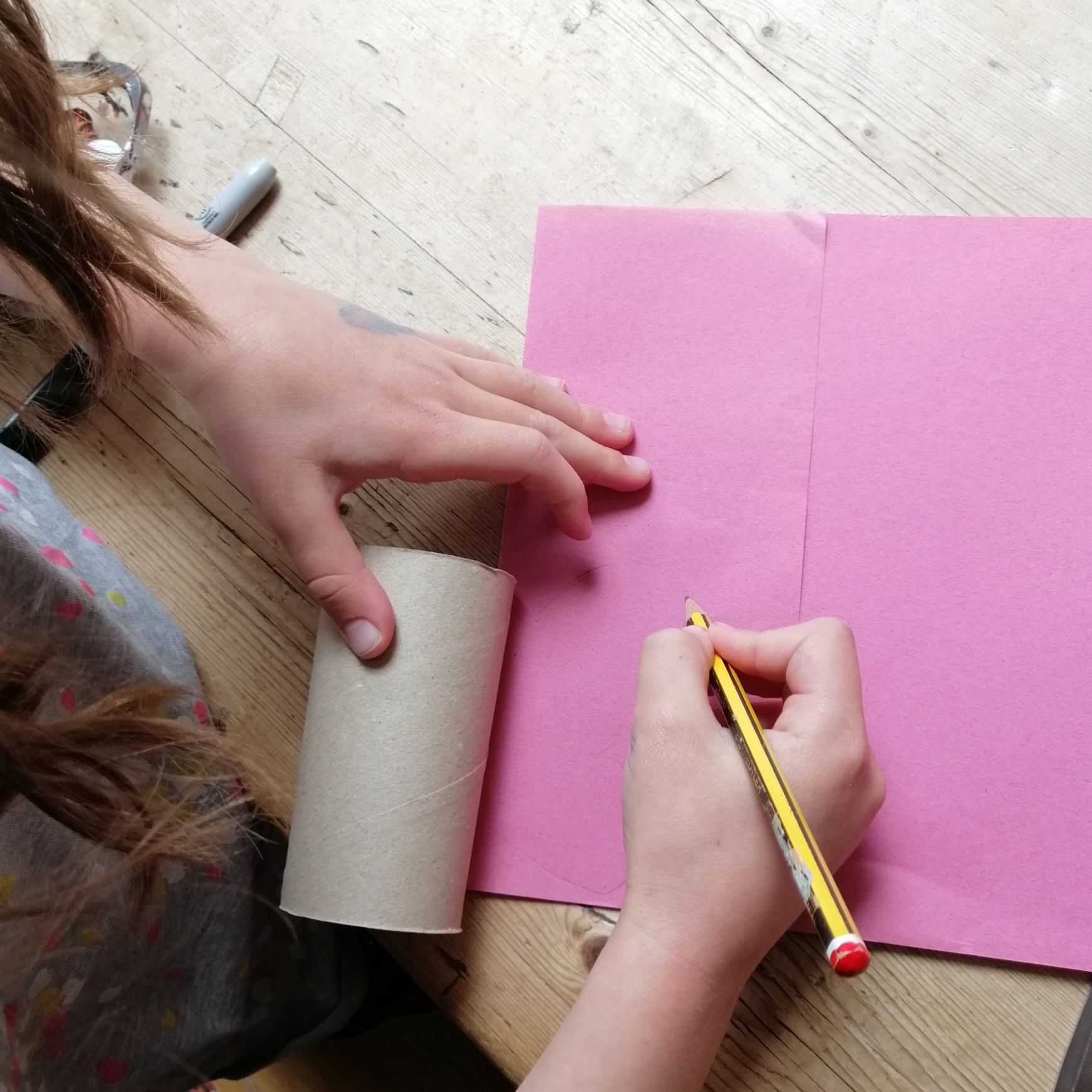 drawing butterfly wings on paper